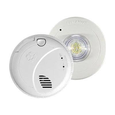 BRK First Alert SMCO100V-AC Hardwired Smoke & CO Alarm with Voice Alert + SLED177 Strobe