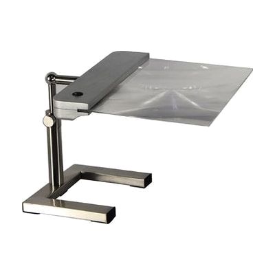 Image: fresnel magnifier on stand with lights