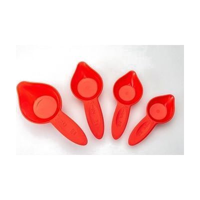 Image: measuring cups with braille markings